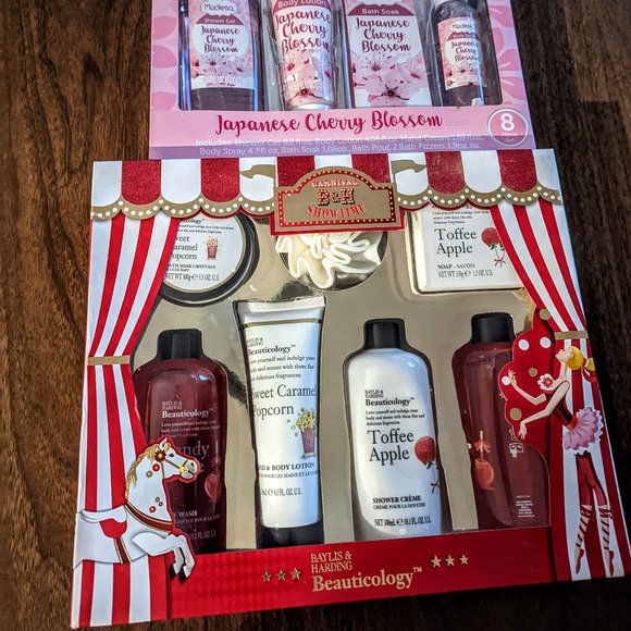 NWOT Bundle of two (2) gift box sets - Picture 3 of 11